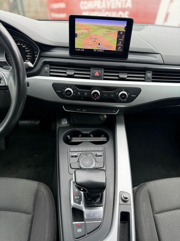 Foto 7 AUDI A4 2.0 TDI