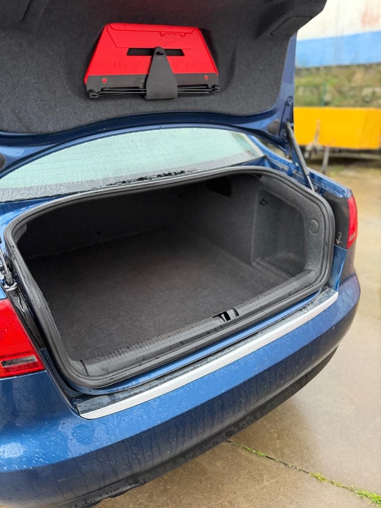 Foto 10 AUDI A4 2.0 TDI