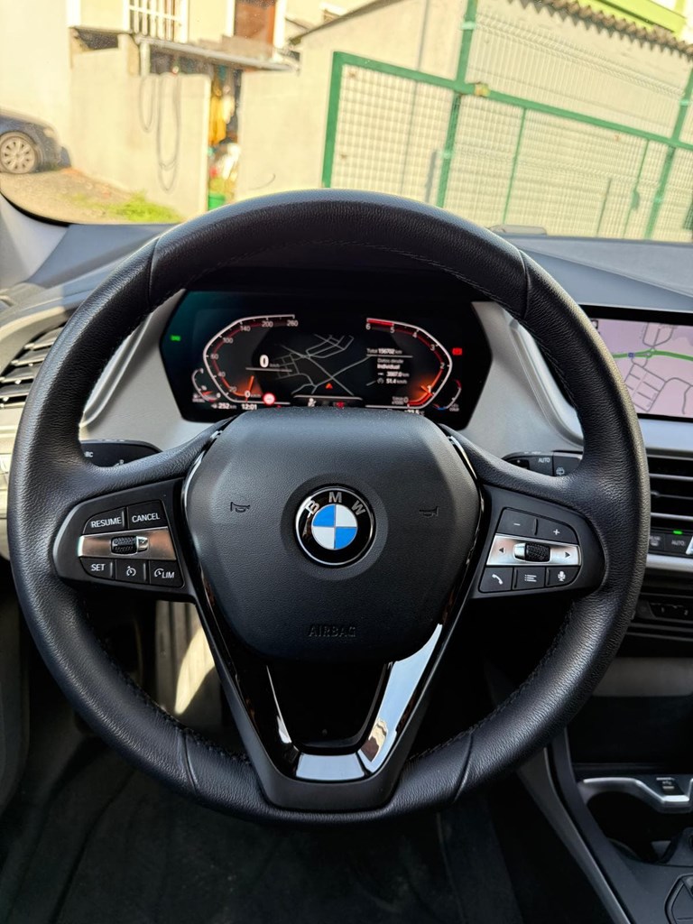 Foto 10  BMW Serie 1 F40 116D