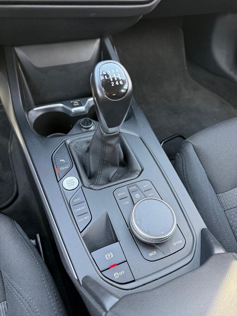 Foto 9  BMW Serie 1 F40 116D
