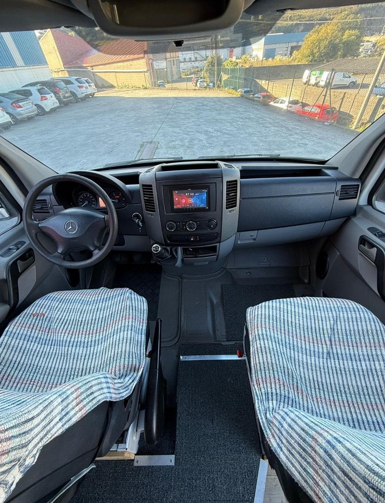 Foto 10 MERCEDES SPRINTER 311 CDI CAMPER