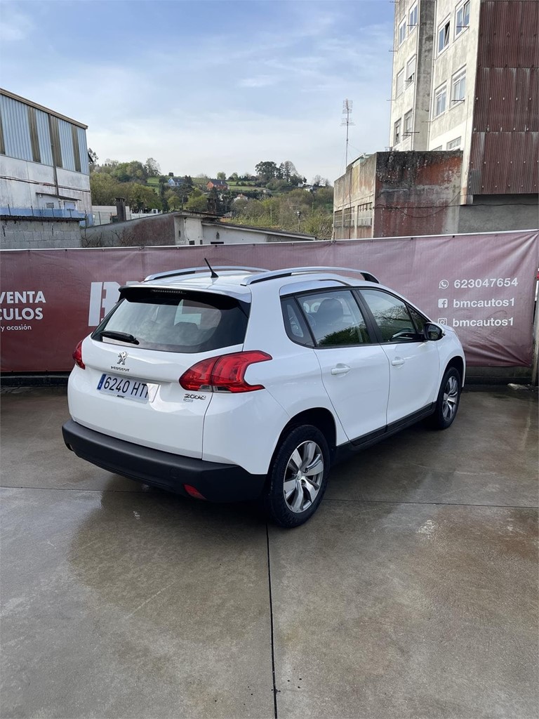 Foto 4 PEUGEOT 2008