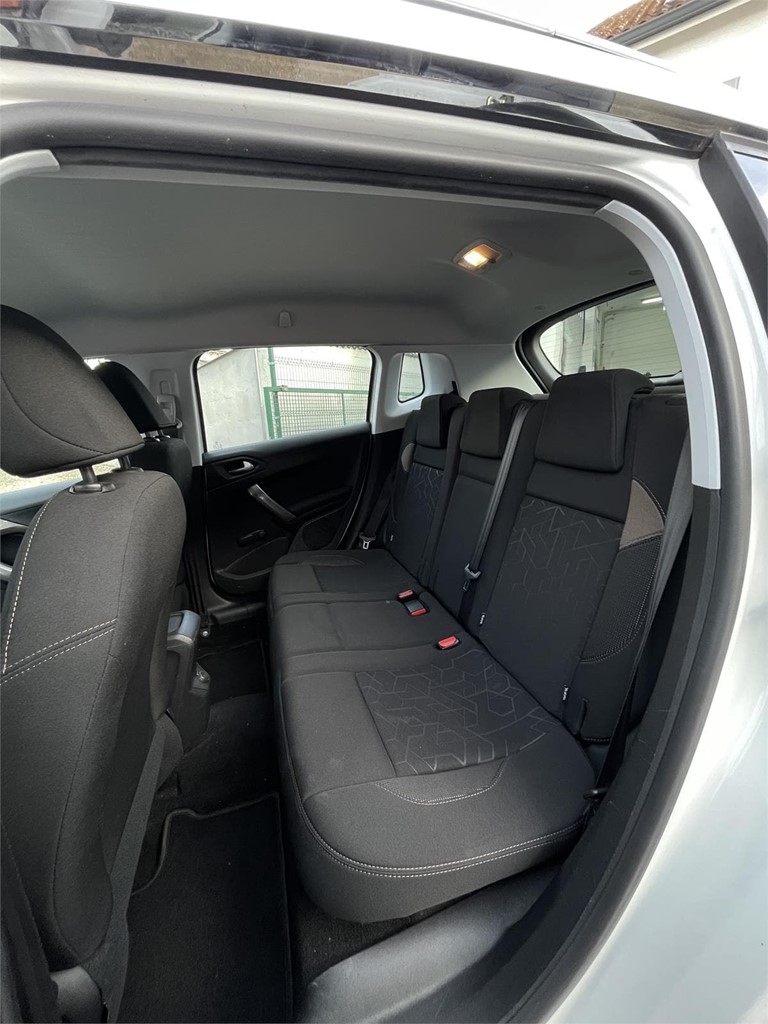 Foto 6 PEUGEOT 2008