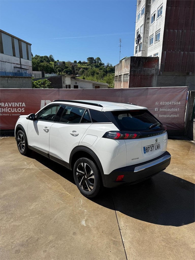 Foto 4 PEUGEOT 2008
