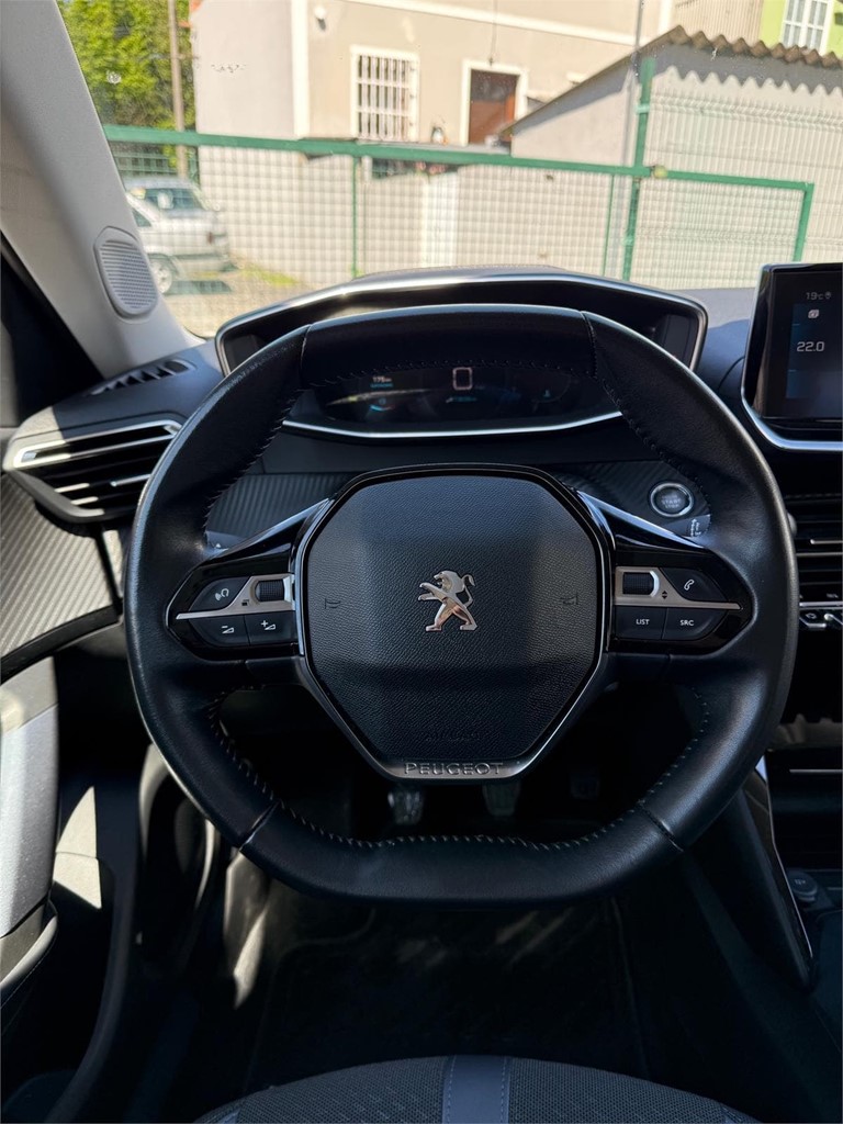 Foto 9 PEUGEOT 2008