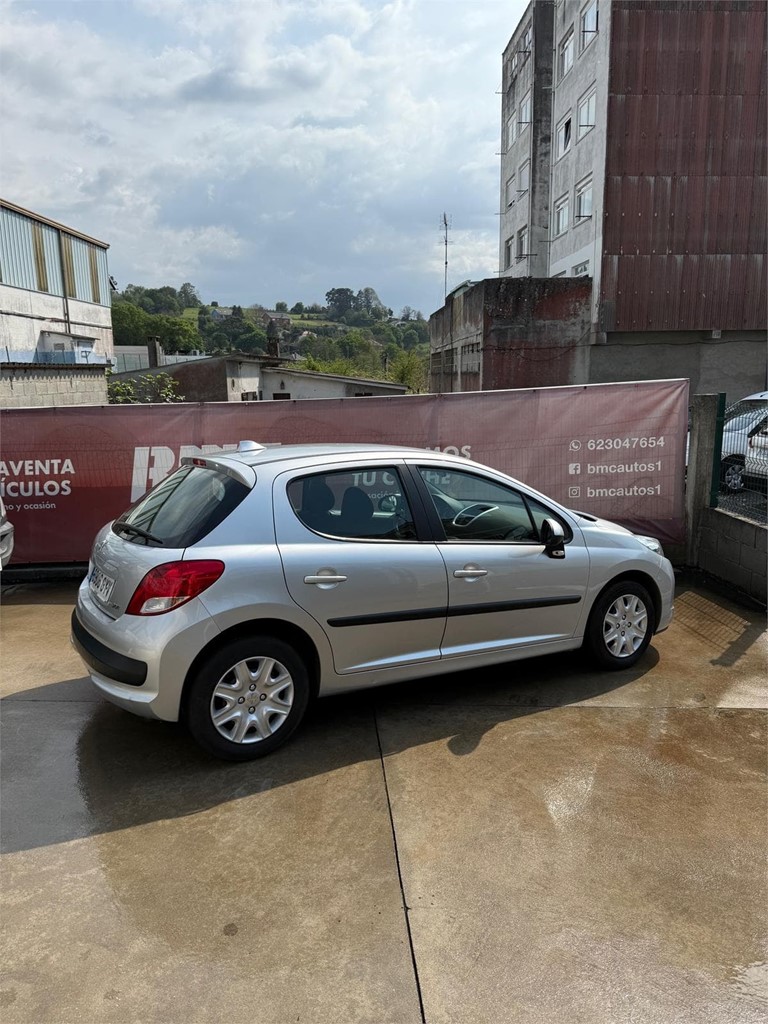Foto 1 PEUGEOT 207 