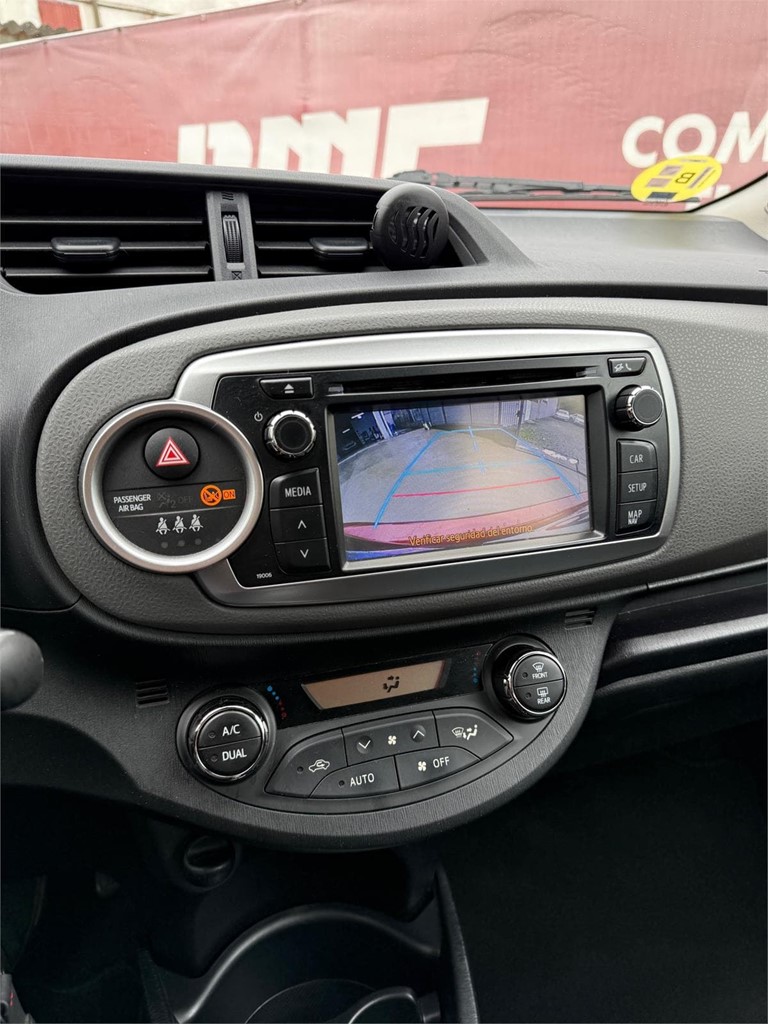 Foto 8 TOYOTA YARIS 