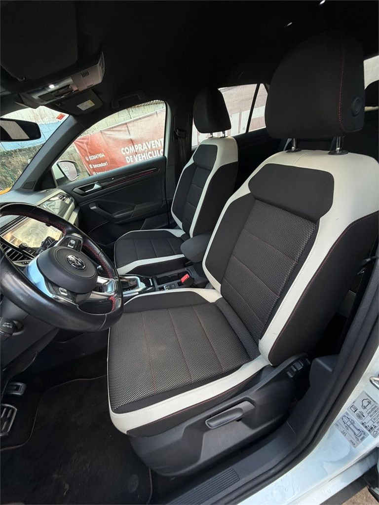 Foto 8 VOLKSWAGEN T-ROC DSG 1.5 TFSI 150CV 2019 